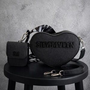 STEVE MADDEN Brosi Crossbody Handbag Heart  Black & Mini AirPods Case & 2 Straps